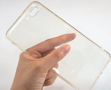 手機(jī)殼清洗方法示例