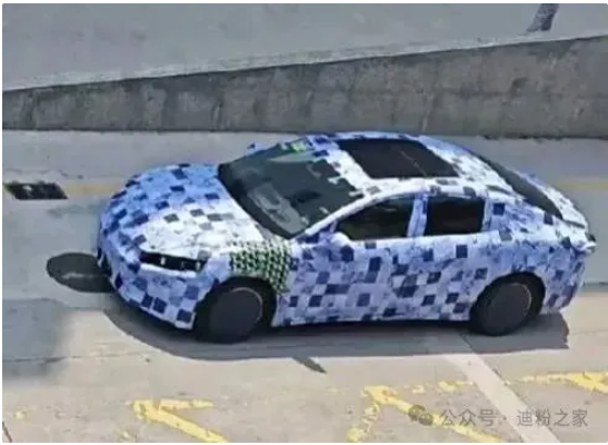 比亞迪漢全新車型諜照流出：轎跑風(fēng)U型機(jī)蓋搶眼，云輦底盤升級引期待